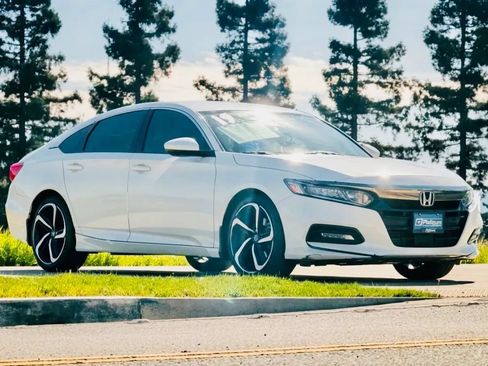 Used 2019 Honda Accord Sport image 1