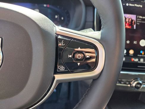 Used 2025 Volvo XC90 B5 Core w/ Climate Package image 33