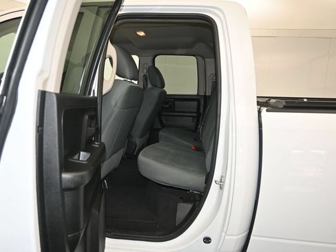 Used 2019 RAM 1500 Express AWD/4WD image 22