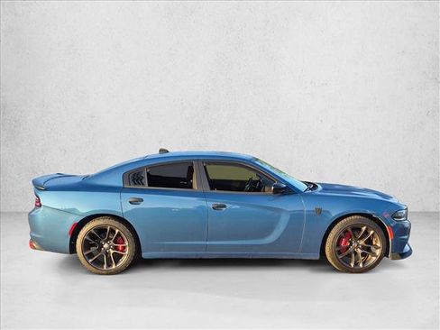 Used 2021 Dodge Charger SXT w/ Blacktop Package RWD image 4