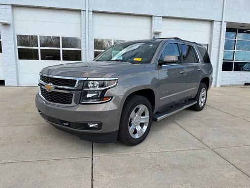 Used 2018 Chevrolet Tahoe LT w/ LT Signature Package image 1