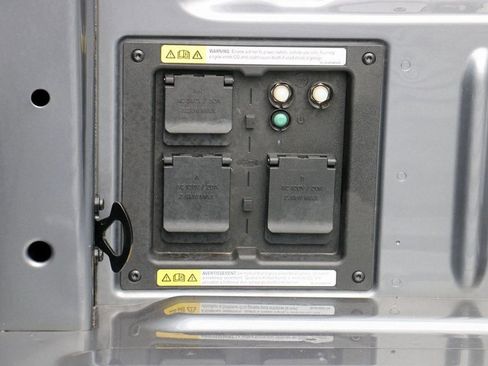 Certified 2024 Ford F150 Lariat w/ FX4 Off-Road Package image 39