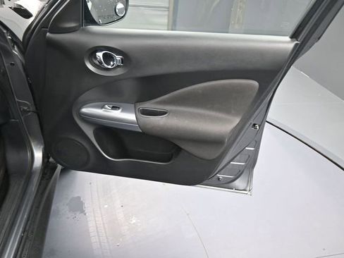 Used 2011 Nissan Juke SL image 13