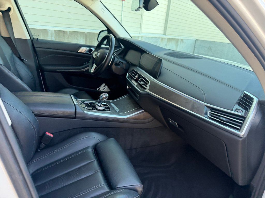Used 2020 BMW X7 xDrive40i w/ Premium Package AWD/4WD image 33