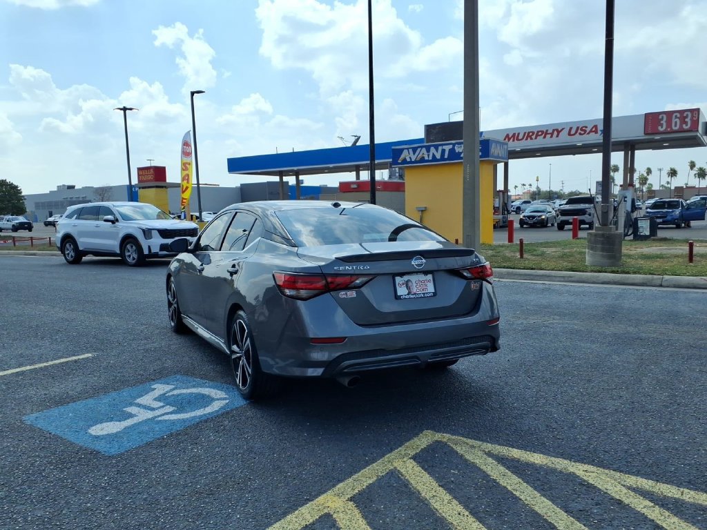 Used 2023 Nissan Sentra SR FWD image 3