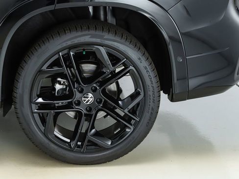 New 2026 Volkswagen Tiguan SE R-Line image 6