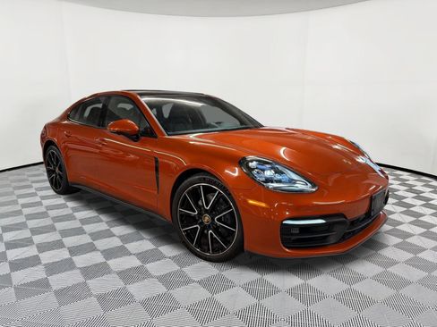 Certified 2022 Porsche Panamera image 7