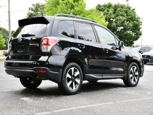 Used 2018 Subaru Forester 2.5i Limited AWD/4WD image 7