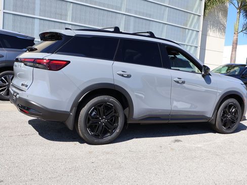 Used 2026 INFINITI QX60 Sport w/ Dark Cargo Package image 6