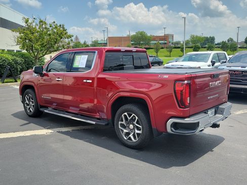 Used 2024 GMC Sierra 1500 SLT w/ SLT Premium Plus Package AWD/4WD image 3