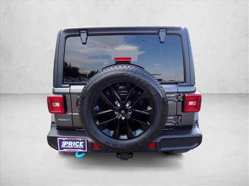 Used 2023 Jeep Wrangler Unlimited Sahara w/ Cold Weather Group AWD/4WD image 3