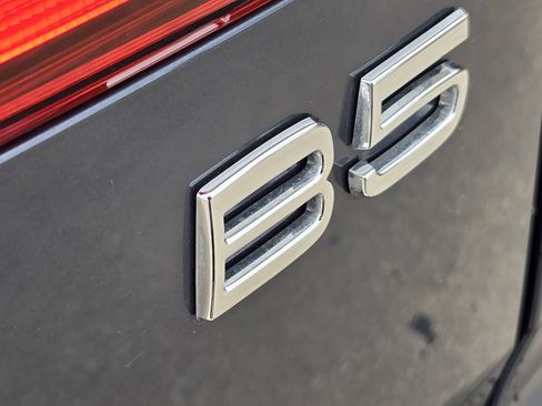 Used 2023 Volvo XC60 B5 Core w/ Climate Package image 19