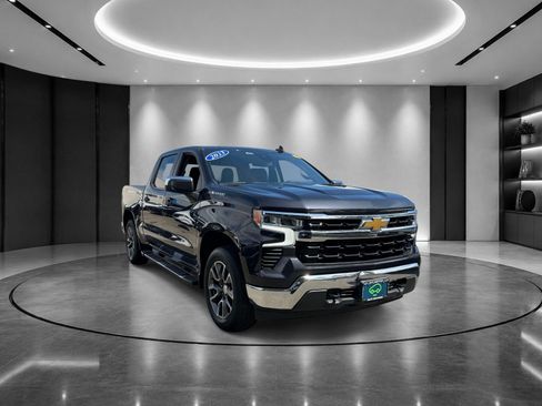 Used 2023 Chevrolet Silverado 1500 LT AWD/4WD image 2
