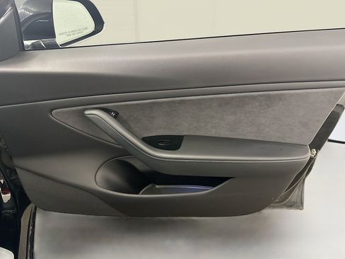 Used 2019 Tesla Model 3 Long Range image 34