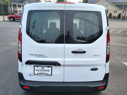 Used 2023 Ford Transit Connect XLT FWD image 6