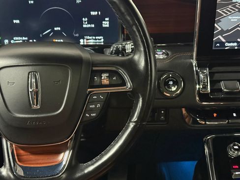 Used 2021 Lincoln Navigator Reserve w/ Luxury Package AWD/4WD image 27