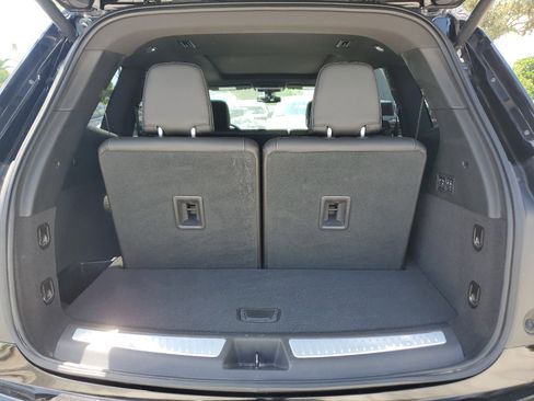 Used 2021 Cadillac XT6 Premium Luxury image 8