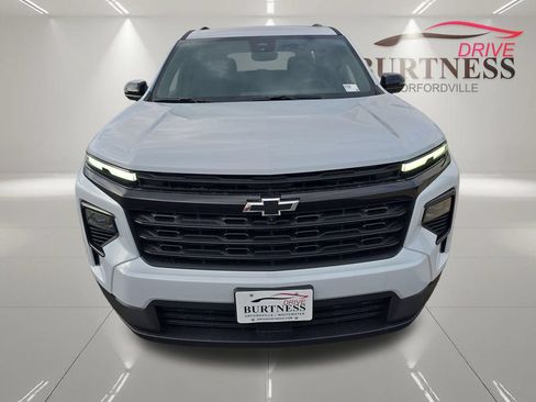 Certified 2026 Chevrolet Traverse LT w/ Midnight/Sport Edition AWD/4WD image 2