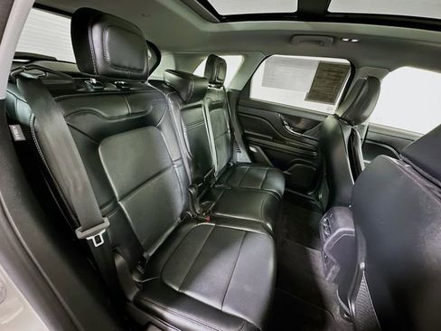 Used 2022 Lincoln Corsair AWD w/ Premium Package image 28