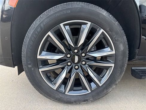 Used 2021 Cadillac Escalade ESV Sport w/ Driver Assist Tech Package image 13