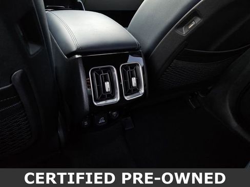 Used 2023 Kia Sorento SX Prestige image 17