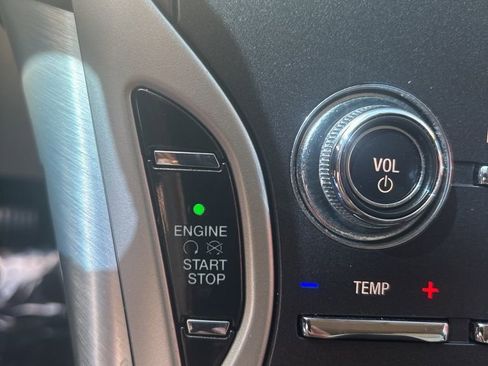 Used 2020 Lincoln Nautilus FWD image 24