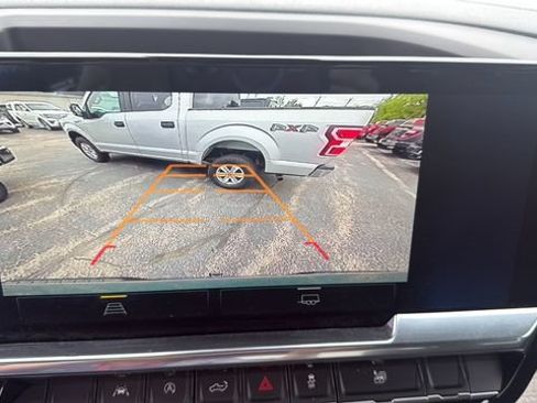 Used 2025 Chevrolet Silverado 1500 LT AWD/4WD image 25