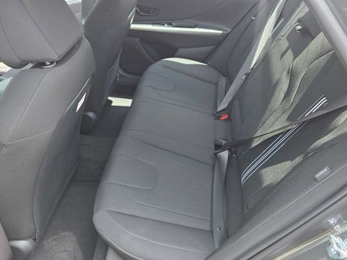 New 2026 Hyundai Elantra SEL Sport Premium FWD image 9