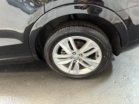 Used 2018 Audi Q3 2.0T Premium image 48