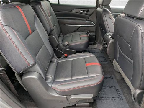 Used 2026 Chevrolet Traverse RS AWD/4WD image 24