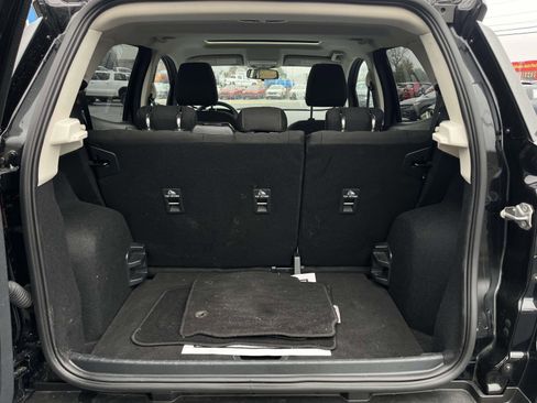 Used 2021 Ford EcoSport SE image 10