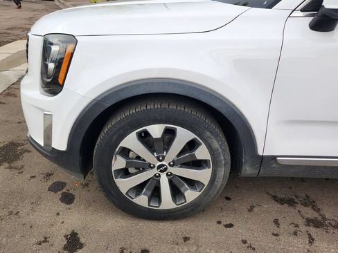 Used 2022 Kia Telluride EX w/ EX Premium Package AWD/4WD image 9