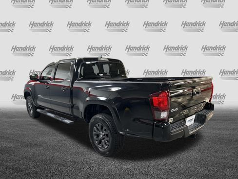Used 2022 Toyota Tacoma SR5 w/ Technology Package AWD/4WD image 8