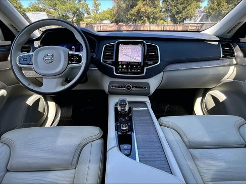 Used 2023 Volvo XC90 T8 Ultimate w/ Protection Package Premier AWD/4WD image 18