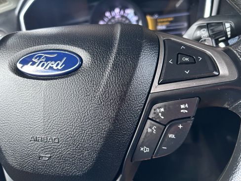 Used 2020 Ford Fusion SE AWD/4WD image 22