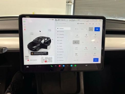Used 2025 Tesla Model Y Long Range RWD image 26