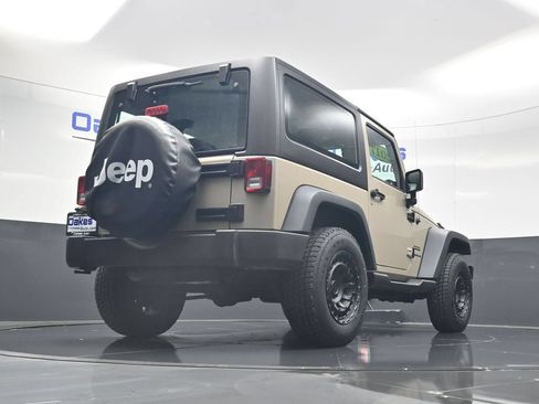 Used 2017 Jeep Wrangler Sport AWD/4WD image 33