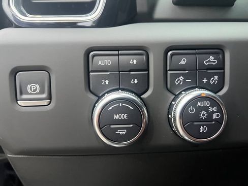 Used 2025 GMC Sierra 1500 Denali Ultimate AWD/4WD image 33
