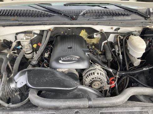 Used 2007 GMC Sierra 2500 W/T w/ Snow Plow Prep Package image 13