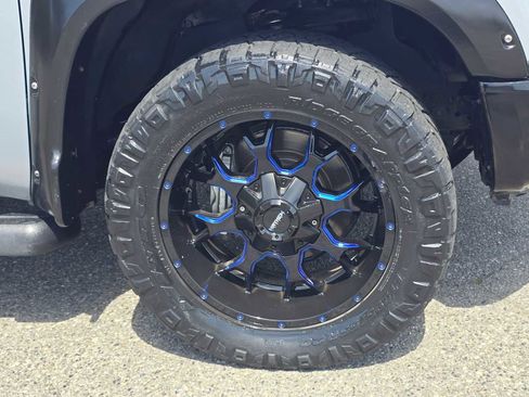 Used 2019 Toyota Tundra Limited AWD/4WD image 10