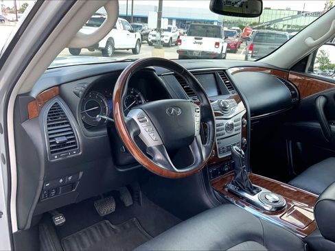 Used 2019 INFINITI QX80 Luxe w/ Proassist Package image 18