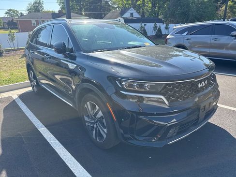 Used 2023 Kia Sorento SX Prestige image 1
