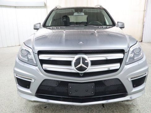 Used 2016 Mercedes-Benz GL 550 4MATIC image 7