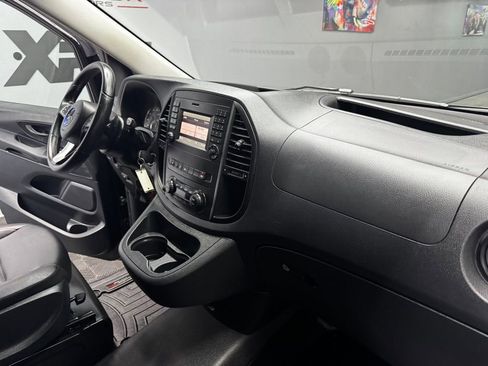Used 2018 Mercedes-Benz Metris Passenger image 45