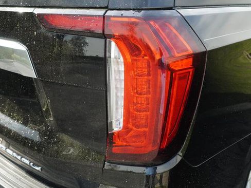 Used 2021 GMC Yukon Denali w/ Denali Ultimate Package image 38