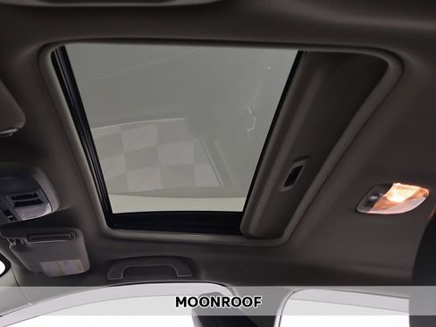 Used 2023 Subaru Crosstrek 2.5i Limited w/ Moonroof Package image 3