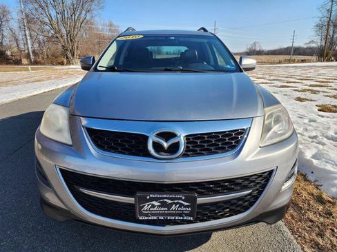 Used 2010 MAZDA CX-9 Touring w/ Moonroof & Bose Audio Pkg image 3