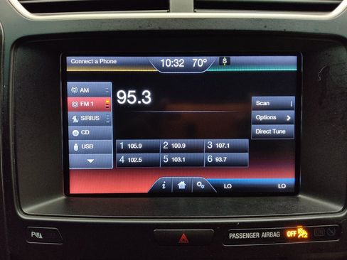 Used 2016 Ford Explorer XLT w/ Equipment Group 202A AWD/4WD image 25