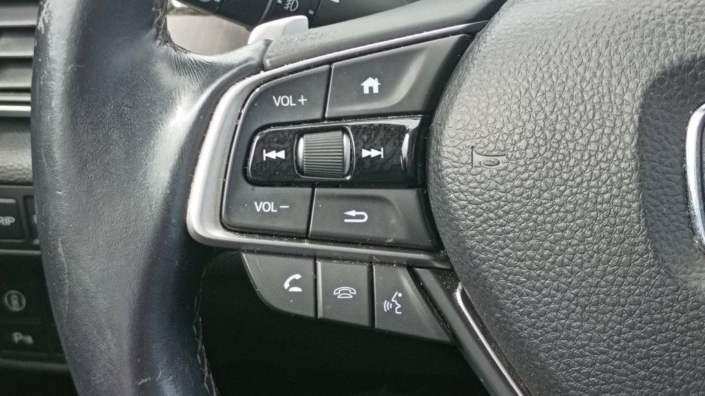 Used 2018 Honda Accord Touring image 24