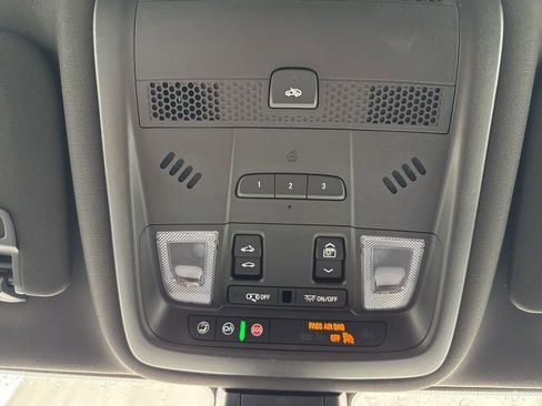 Used 2023 Cadillac XT6 Premium Luxury image 40